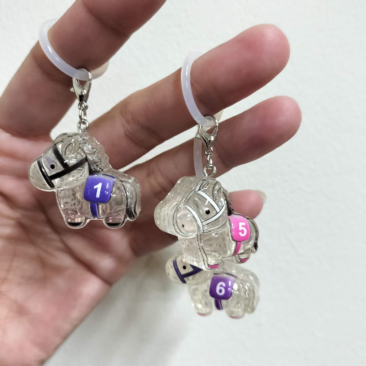 Umasite2022's tweet photo. 立てて並べてもめっちゃ可愛いワンポイントチャーム♥️ボリュームも充分!! https://t.co/IDdthaFUvD