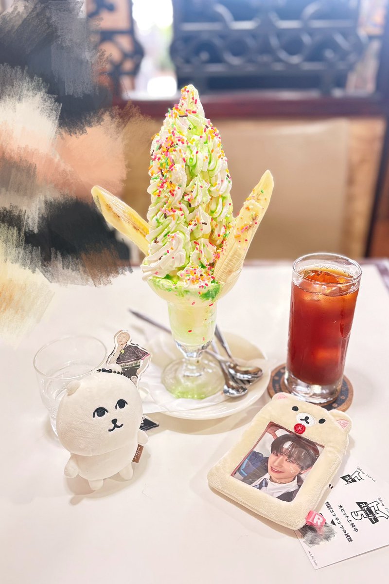 x4pknr's tweet photo. 📍〈 喫茶マーガレット 〉(池袋)
バナナパフェをいただきました🍌
メニュー表くらい大きくて二人で完食！
ハムサンドも美味しかった〜₍ᵔ· ̫·ᵔ₎💖
#テディーズ_くま飯部 https://t.co/rrMN6m9NWn