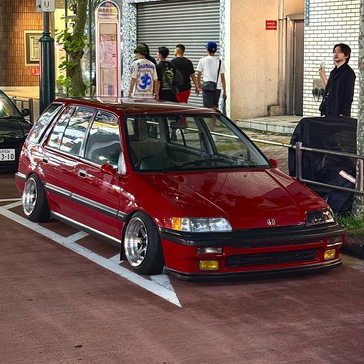 ghetto__wagon's tweet photo. ビタローニミラー
スリットスポイラー
ロンシャン
街道レーサーシャトル https://t.co/EohTL5TcVH