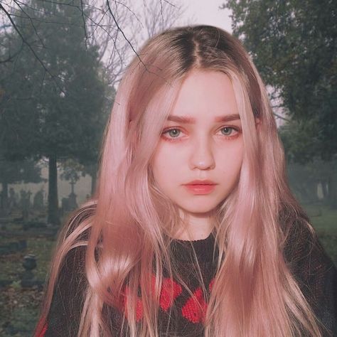 2008gonz's tweet photo. Pastel vibes in a moody forest a soft, cinematic portrait that feels like a dream
BnYE https://t.co/YaXyD4hJAm