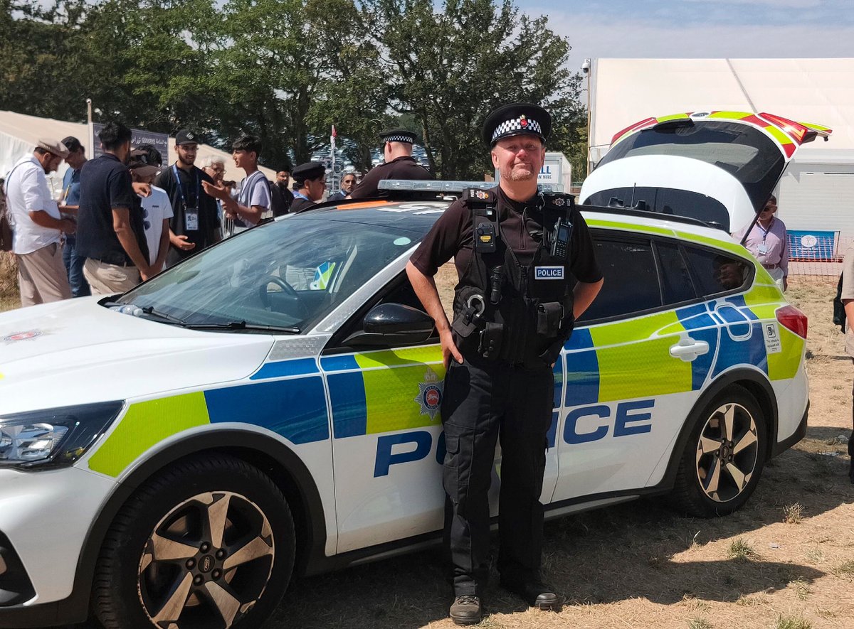JalsaConnect's tweet photo. Always a pleasure to welcome those that  help keep our local communities thriving. Thanks for stopping by Jalsa Salana UK!

#JalsaConnect #JalsaUK2026 #MTAi https://t.co/B4kMFjU56z