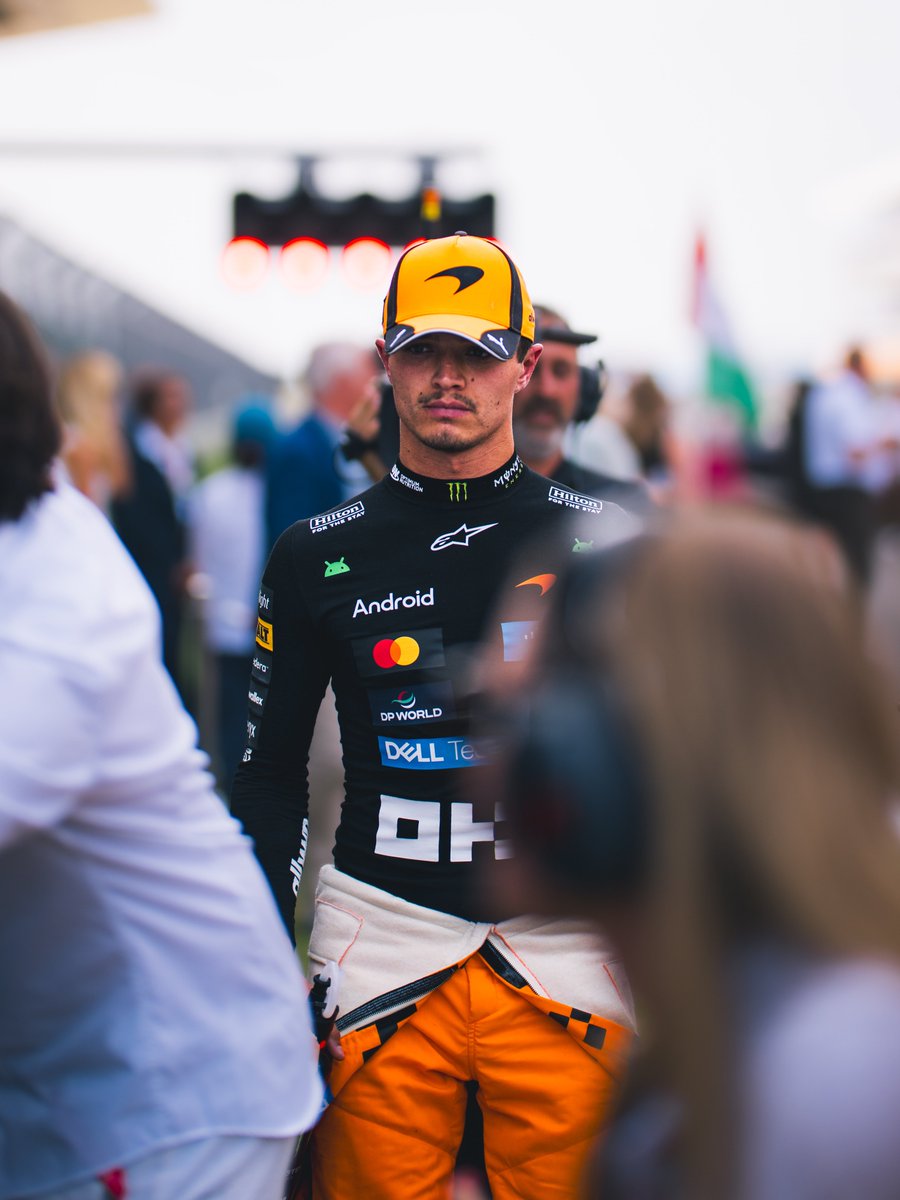 McLarenF1's tweet photo. Nothing like a grid dump 😍

#McLarenF1 | #HungarianGP 🇭🇺 https://t.co/3kqITKkoTG