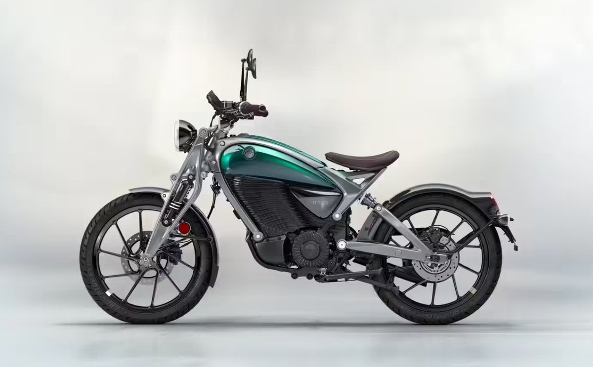 ETAuto's tweet photo. 🏍️Royal Enfield flags ICE dependence as risk to brand relevance in EV era
Read at: https://t.co/oiQKryxpgb
@royalenfield
#RoyalEnfield #ElectricVehicles #FlyingFlea #EVMotorcycles
#Bullet650 #EicherMotors #ETAuto https://t.co/reEd6SiBB1