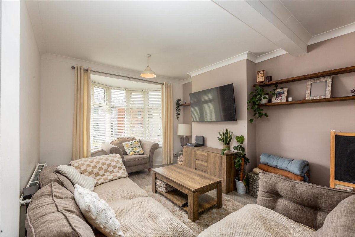 DawsonsProperty's tweet photo. 📍Carmarthen Road, Fforestfach
🏡 FOR SALE
💷 £220,000
🛌 3 Bedrooms

Contact our Sketty sales team for further information on 
☎️ 01792 299655 or 
📧sk@dawsonsproperty.co.uk 
🔗👇

https://t.co/9nTTkSs5vS https://t.co/g6zJlkrDEM