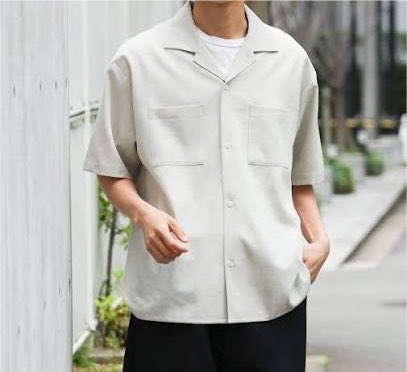 _zV__Vz_'s tweet photo. 現役で理科一類に受かった人に会うと大体この服装でチー牛率高いんよ https://t.co/ZBaHe07i0r