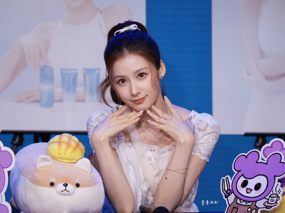 golryongkori82's tweet photo. 260727
비오레 팬싸

🐹💜

#TWICE #트와이스
#SANA #사나 https://t.co/3LnDHlGnpk