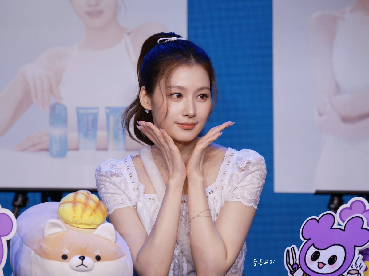 golryongkori82's tweet photo. 260727
비오레 팬싸

🐹💜

#TWICE #트와이스
#SANA #사나 https://t.co/3LnDHlGnpk