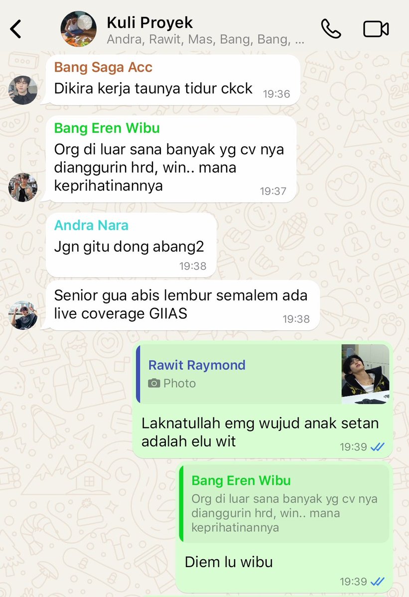 summmerarchives's tweet photo. RIIZE as budak corporate Jakarta: Mas Jawa-lah AE idaman itu #au #alternateuniverse https://t.co/ZGsnjE96d4