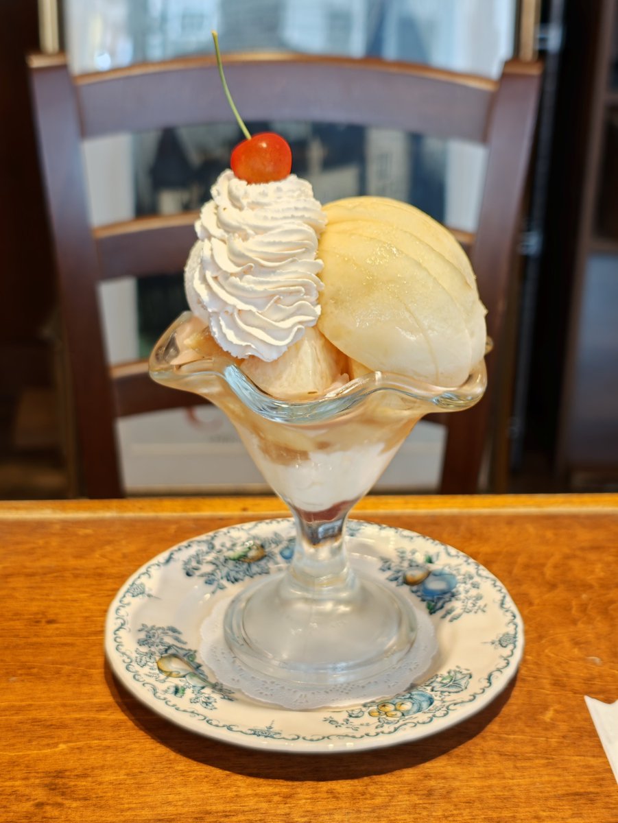 mocimoci_yukimi's tweet photo. おそらく需要が高いと思うので桃とライチのパフェまとめ。

①果実園東京店
桃とライチのパフェ
②デリーモ大丸店
MOMOHIME
③ぽえむ高円寺
桃パフェ
※ライチがある限り
④PAYSAGE代官山店
シェフズテーブル
Coupe Élairve Pêche（クープエレアーヴ 桃）
※予約満席、キャンセル待ち。 https://t.co/wfAuiFwj0B