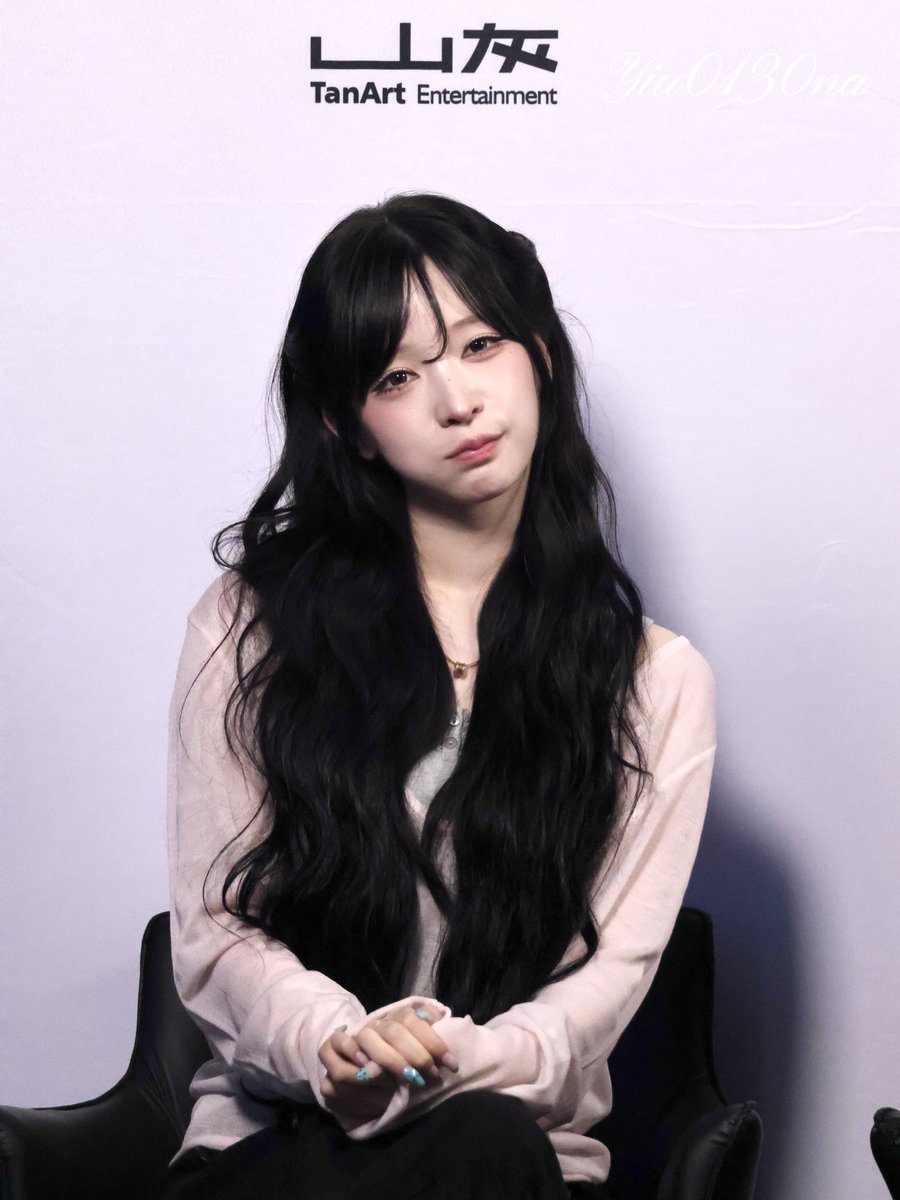 Yiu0130na11's tweet photo. 0726 귀요미룬짱
#하루나 #빌리 #Billlie #HARUNA https://t.co/OWyu99T0Xt