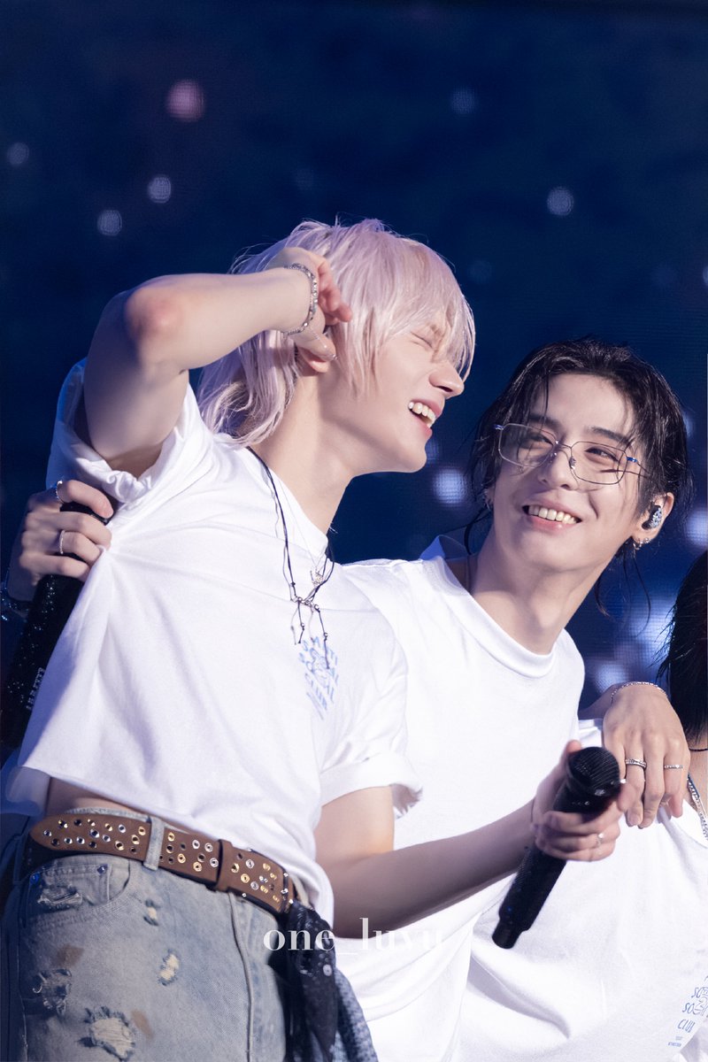 one_luvu's tweet photo. 260719 KNOCK ON VOL.2
≧∇≦ 이렇게 웃는 애랑
˶ ◠‿◠ ˶ 이렇게 웃는 애

#성호 #SUNGHO #보이넥스트도어 #BOYNEXTDOOR https://t.co/JOii2dL5zm