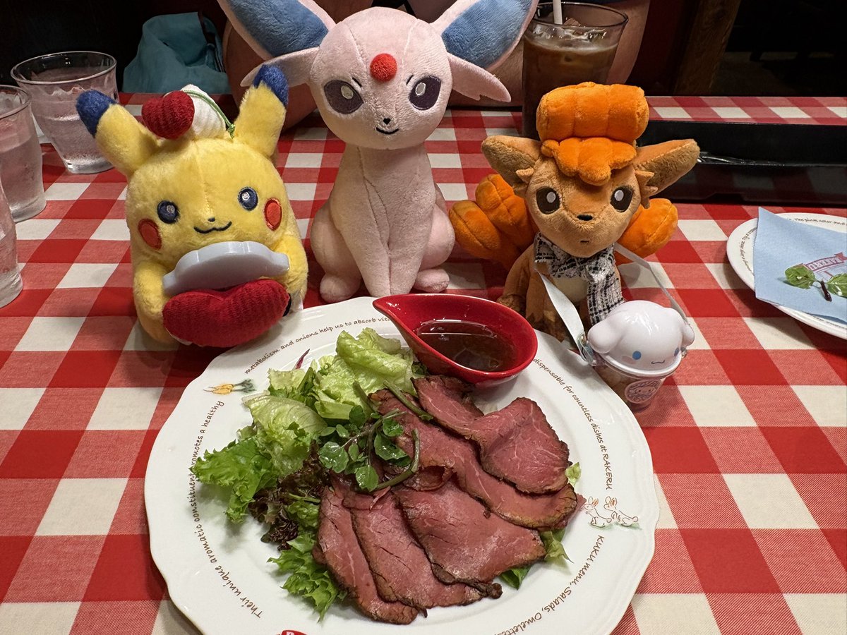 syhrknt's tweet photo. 🔔で海の生きものモチーフの飾り制作したり、新入りエーフィを迎えたり良い休みだった。

子供がこの子にする！て決めてたのとても良い風景だった。
ポケセンに行くにはもう少し名前覚えてからにしような。あと夏休みが終わった頃😂 https://t.co/IQpHRXfqTX
