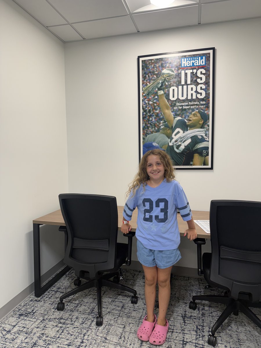 DougKyed's tweet photo. Patriots HC Mike Vrabel gave the first question today to my special guest, Olivia, who asked how Taylor Swift's wedding was.

"It was good. It was a fairytale or whatever she says in that song." https://t.co/o3wnqQEdiJ
