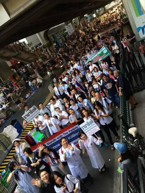 Dao84957093's tweet photo. ค่ะ....ไม่มีเวลาประท้วงค่ะ... https://t.co/SOcPm5V2zI