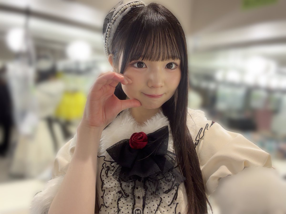 Saki_Oga0516's tweet photo. #AKBサンコンコン 
プレリクエスト先行 このあと23:59まで‼️

https://t.co/qbRUeKdLZa

3公演とも絶対に後悔させないセトリになっています！！！
ぜひぜひAKB48の今を目撃しに来てください！！

3公演目は「大賀彩姫推し席」でお待ちしております🫶🏻
推し席たくさんたくさん見ちゃうよ👀🌟 https://t.co/kF4jDkpS2q