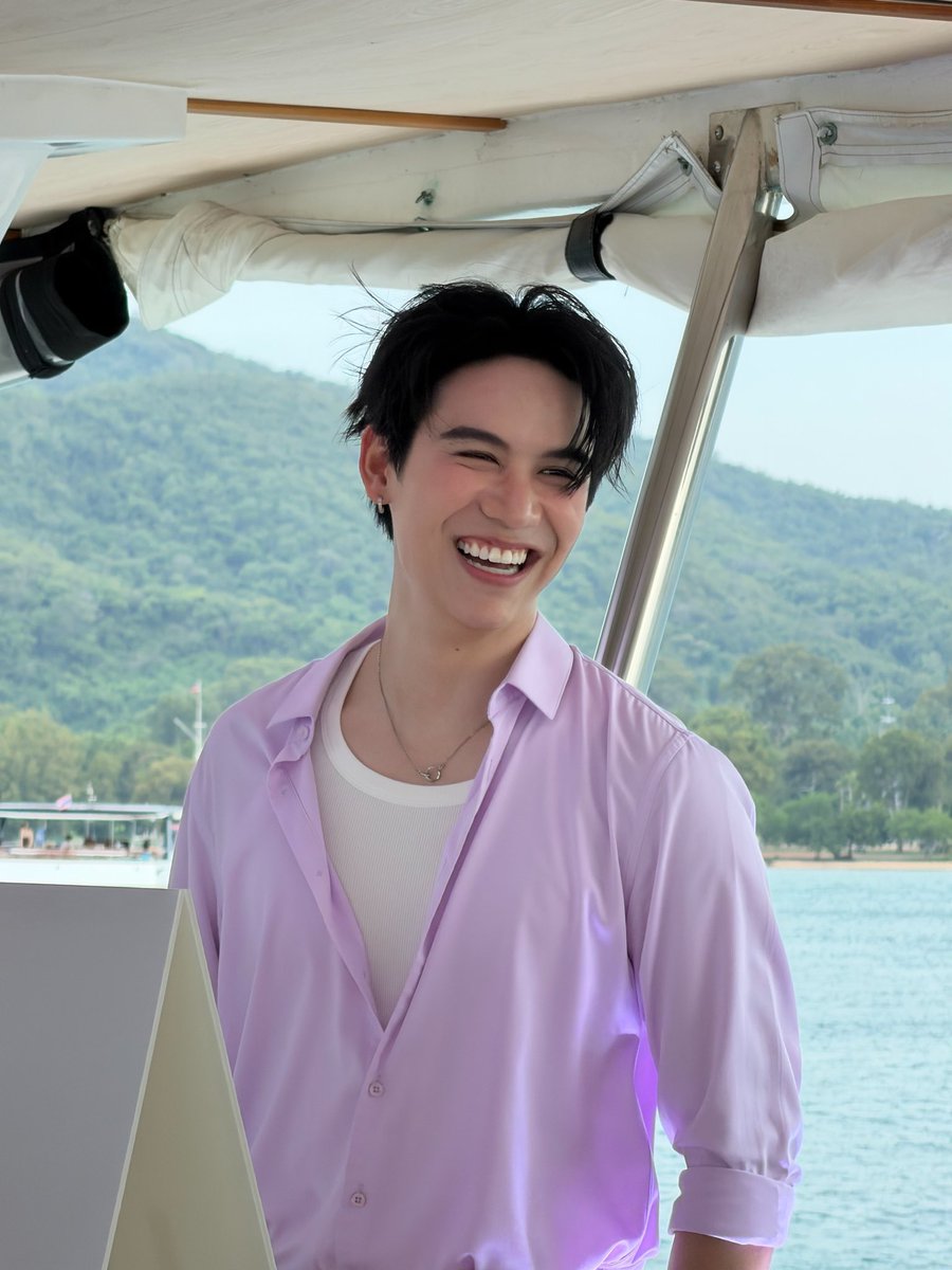 ttamu05's tweet photo. ลมก็ทำไรความสวยชีไม่ได้นะ https://t.co/ApwsMqjOyz