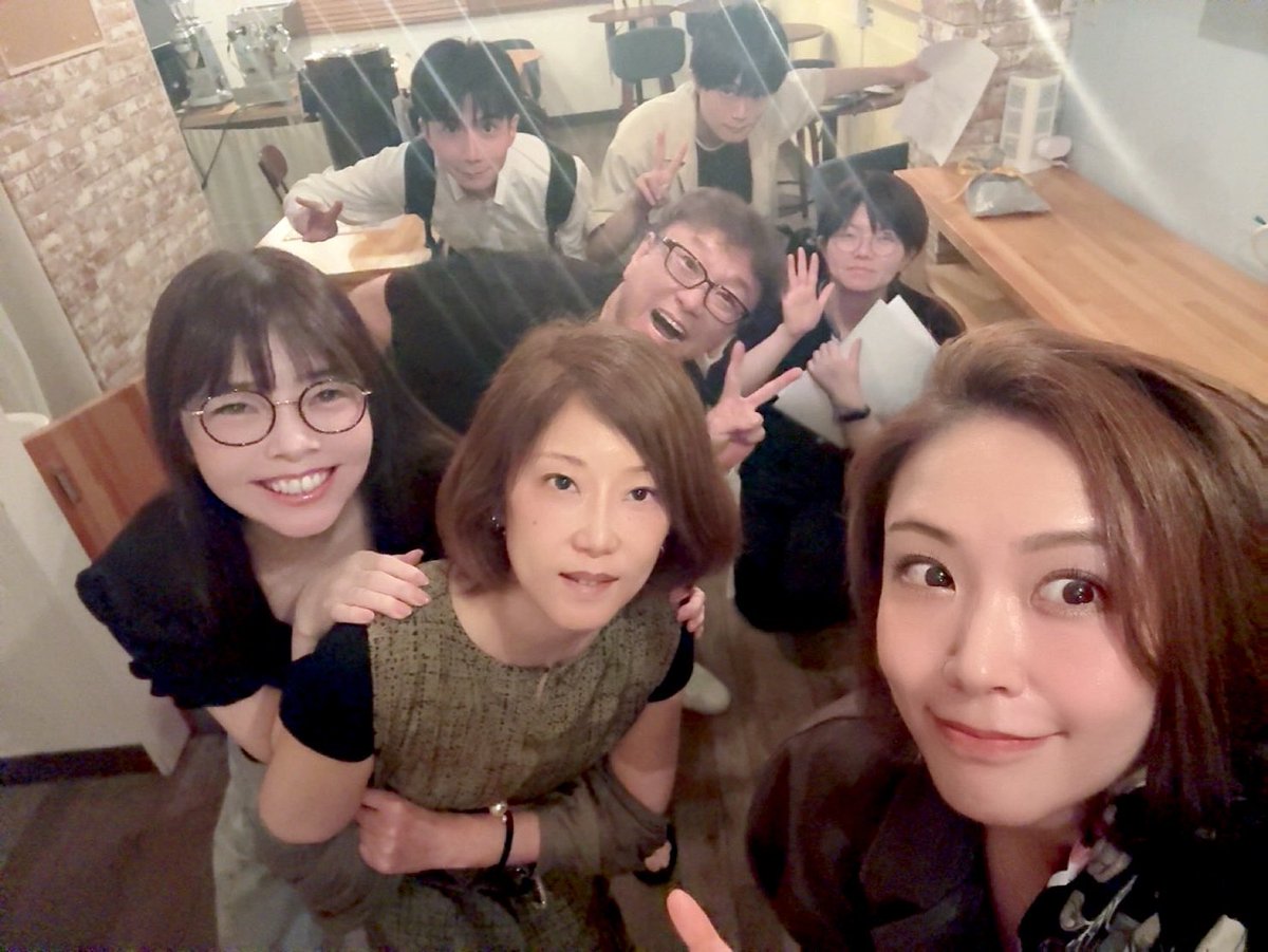 aichin_0520's tweet photo. 本日は小屋入り等をお任せして💦
8月8日 #語り灯 のお稽古へ📖
真理さんにお誘いいただき、、
このような機会をいただきました✨

三者三様だし、
全員いろんな役を掛け持ちします😁
お楽しみにーー！！

こちらの御予約は引用の引用へ🤭⬇️ https://t.co/SdHT8ltFcD