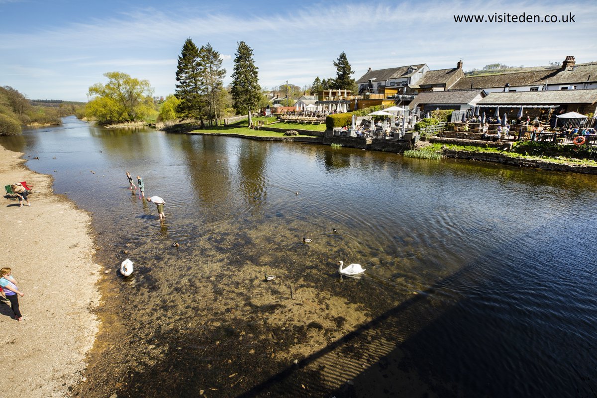 VisitEden's tweet photo. Take in the views around Ullswater. Hop on a ‘Steamer’ for stop off at Glenridding & Pooley Bridge for a spot of lunch.
Glenridding and Pooley Bridge have a good choice of places to eat and stay.
https://t.co/3thrXdBGnW
#summerholidays #summerholidayfun #ThingsToDoWithKids https://t.co/IrAeySGiuU