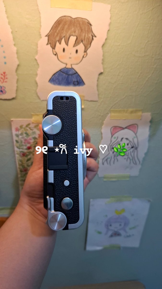 flowlyflower's tweet photo. For sale
Instax Mini Evo Black
Kondisi kaya di foto, bagusss banget ga ada minus. Lensa aman ngga ada baret sedikitpun
Kelengkapan : box, guide boom dll, charger, isi film ada 6, strap ori, lens cap.
Pembelian tahum 2023, dijual karena mau beli hal hal lain
Bisa 🍊
#instaxminievo https://t.co/bkJPAyb6jX