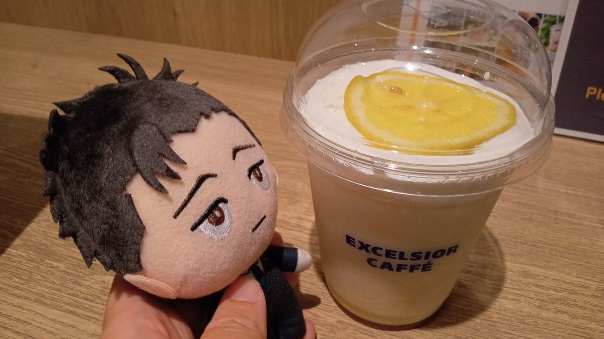karin_akaba's tweet photo. 水分警察です。水分補給しましょう。

今日は少しだけマシな気温だと思いましたが、明日は雨で荒れる場所が多そうです。
特に帰りが遅くなりそうなあなたは、足元気を付けて活動してくださいね。
今日もお疲れさまでした。

ﾚﾓﾝｽｯﾊﾟｲ https://t.co/sxnWaZQ2gt