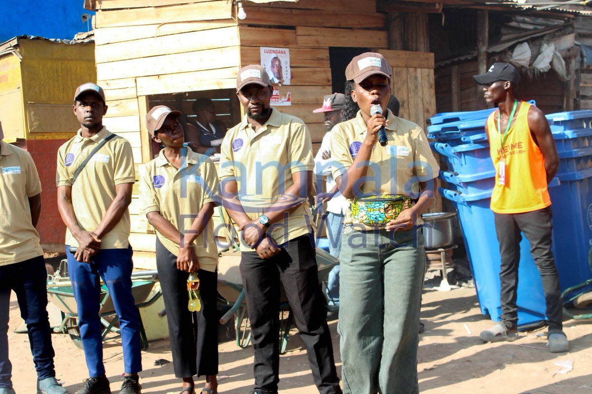 Mugisha314217's tweet photo. The community received tools and materials to keep area clean and safe from floods 
#Kampala flood watch https://t.co/GdkJA02rTy