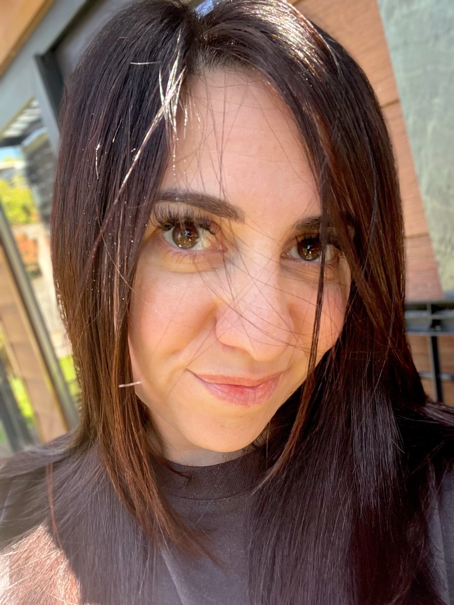IndecentLouisa's tweet photo. 🤯🤯 https://t.co/j7kzjjK6vC