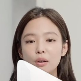 Ginevraya's tweet photo. shut those ai edited and heavy photoshopped photos

EXTRA PLASTIC jennie bullylike
less than a leecher

an abnormal hunger for fishy fame
UNSCRUPOLOUS again 
shameless playin dirty https://t.co/mpD3IbToN8