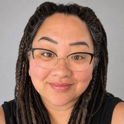 beatrixpresents's tweet photo. #NewProfilePic https://t.co/UF3PIP6Hx8