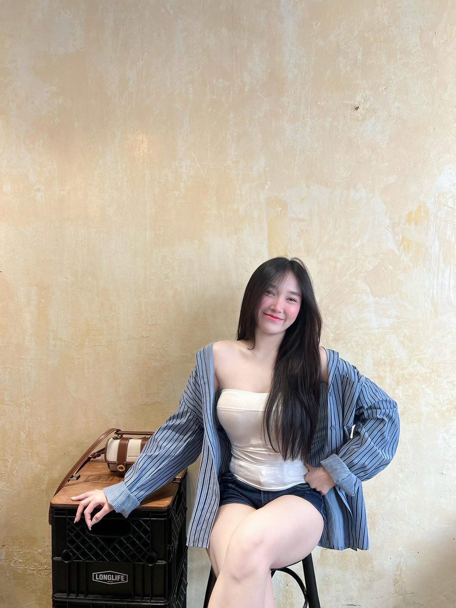 dilcte's tweet photo. พี่ว่างป่ะ😜#เชียงใหม่ #มช #นิมมาน #เจ็ดยอด #สันติธรรม https://t.co/E6cYHkhmiU