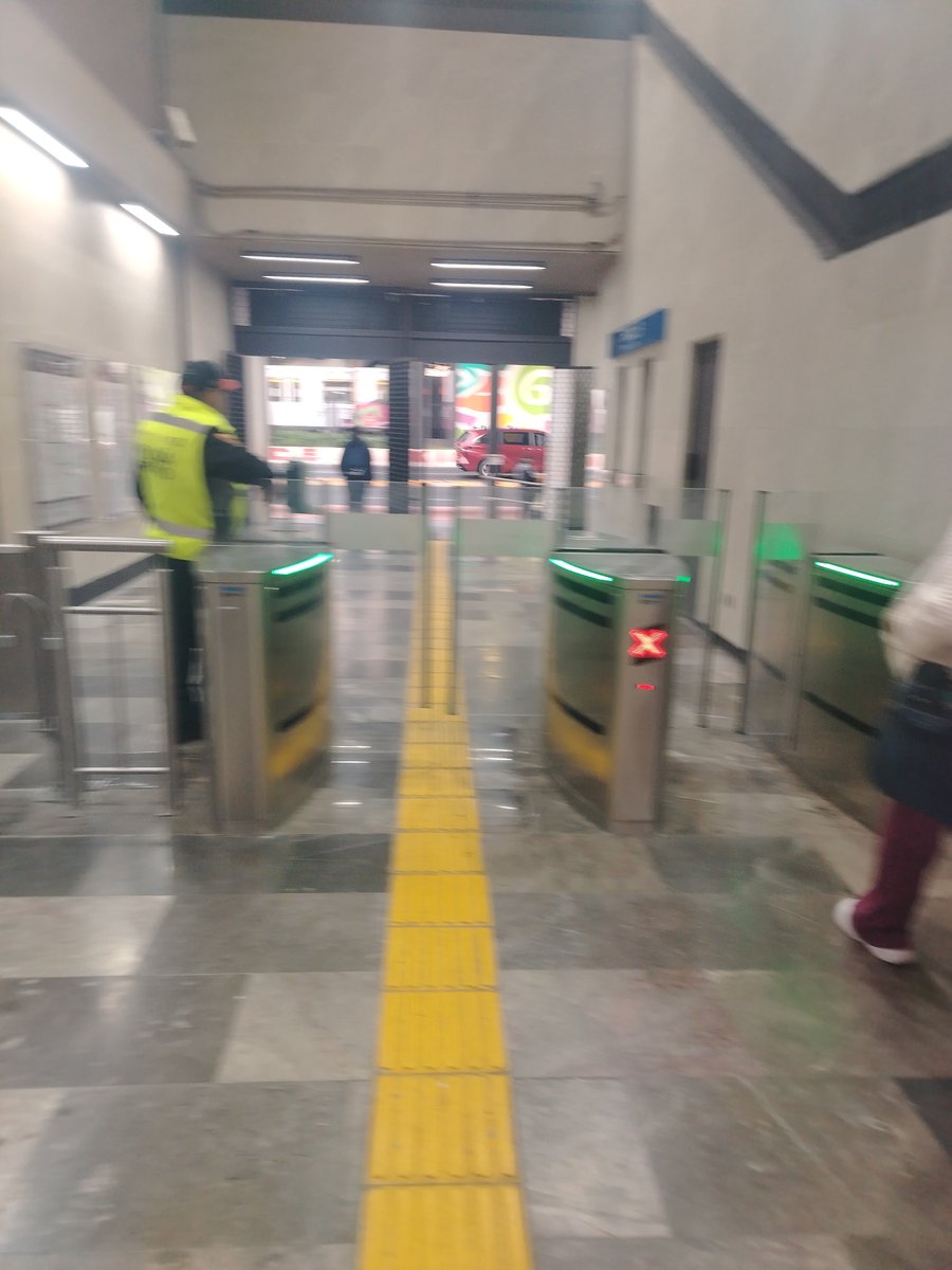 LettyZavala's tweet photo. @MetroCDMX @AdrianRubalcava @telediario @AztecaNoticias @Noticiastvf https://t.co/1zsxo6NUJN