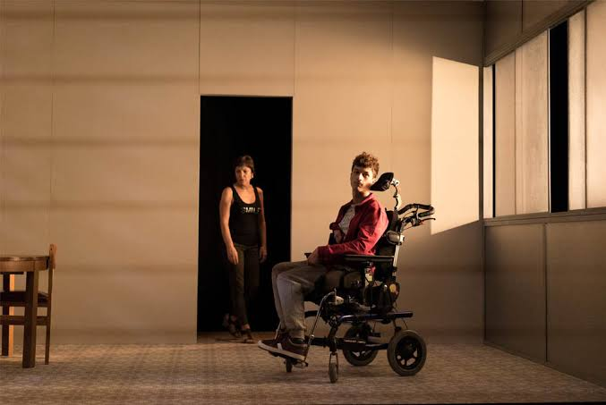 salabeckett's tweet photo. Marilia Samper, directora de 'Com vaig aprendre a conduir', 'L'Alegria' o 'El cine', proposa un curs de direcció escènica a la Sala Beckett.

'Full de ruta de la direcció escènica' 
🗓️Del 06/10 al 15/12/2026

https://t.co/8ru5iHh72m https://t.co/bgoF5n6evb