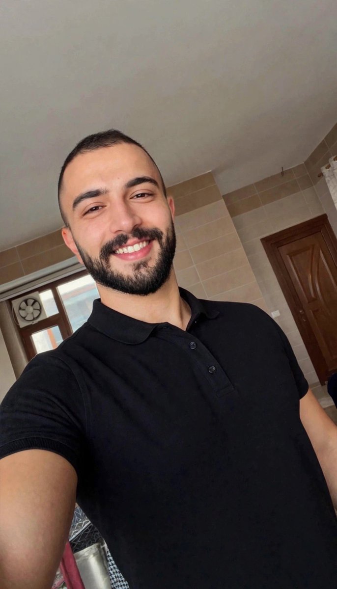 iyikigeldin1907's tweet photo. Herkes kendini göstermeye çalışıyor. Ben sadece kendim olmaya devam ediyorum… https://t.co/IjocnmWCGm