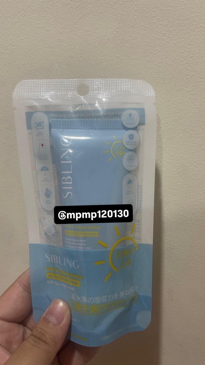 mpmp120130's tweet photo. กันแดด☀️✨
1 หลอด 260฿ 
2 หลอด 500฿

✨ส่งฟรีค้าบมีจีบแถมให้นะคะ✨
❗️สนใจจริงๆค่อยทักมานะคะงดต่อราคาค่ะ❗️

#ส่งต่อสกินแคร์ #ส่งต่อเครื่องสําอาง #laglace #kage #gala #ลูน่า #jovina #ส่งต่อคสอ #sibling #ส่งต่อซิบบลิ้ง #ช้อปช่วยติ่ง https://t.co/cr5W2SIoR8