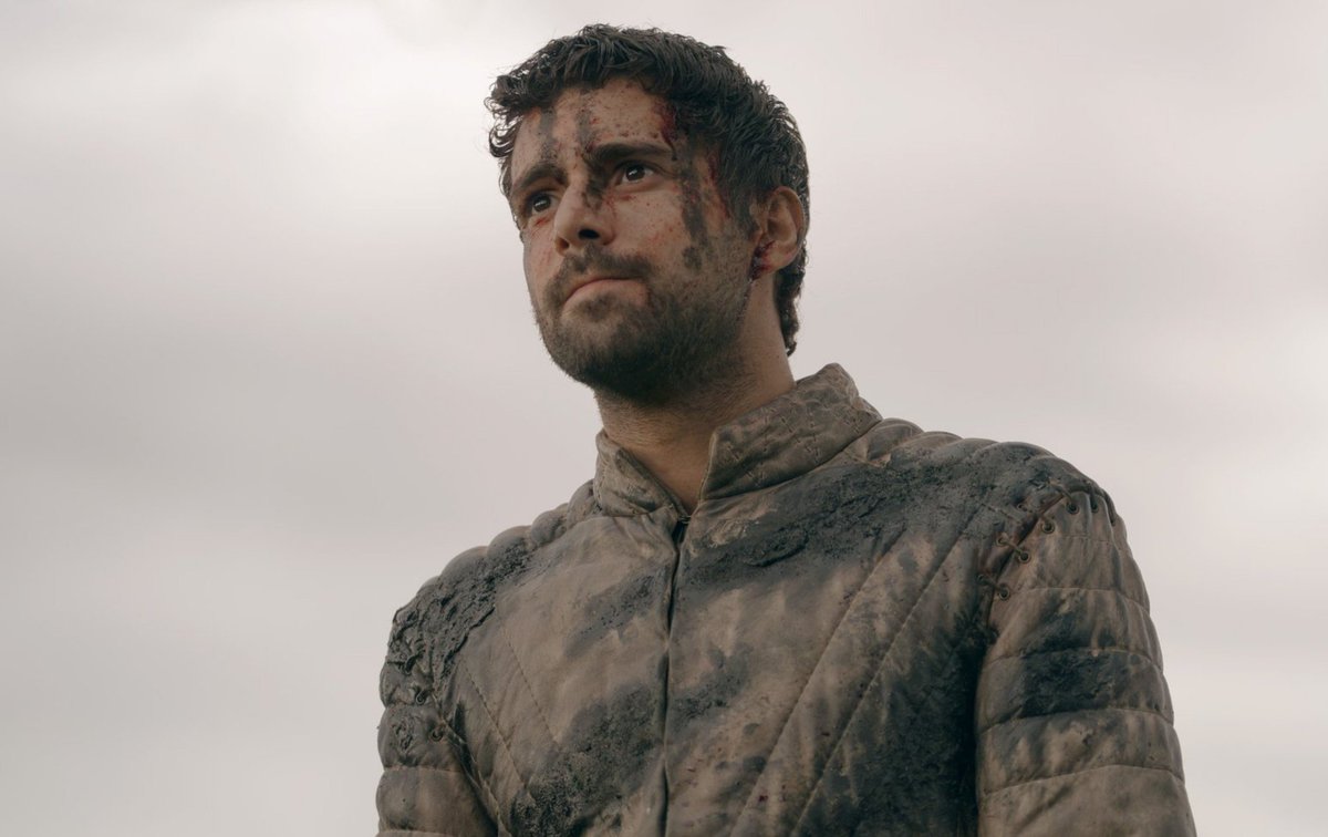 YGKere's tweet photo. La saison 3 de House of the Dragon devient pénible. La série perd son temps depuis plusieurs épisodes alors qu'elle a tant à raconter. L'écriture manque de finesse. Les modifications par rapport au livre continuent d'être légion et laissent perplexe. Un peu la douche froide. https://t.co/pgOldYBf0p