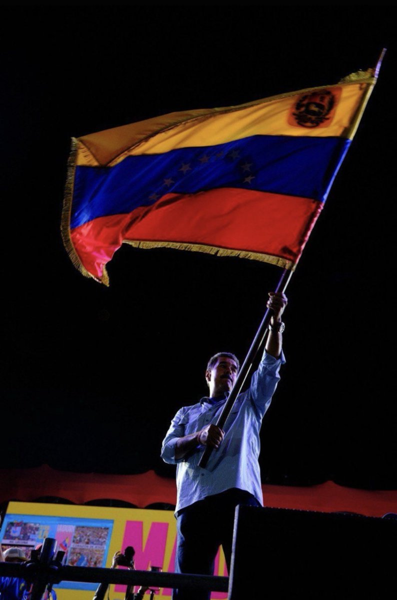 PitPad3's tweet photo. Nuestro PRESIDENTE está Secuestrado por el gobierno GRINGO!! https://t.co/IwB7OUtAy1