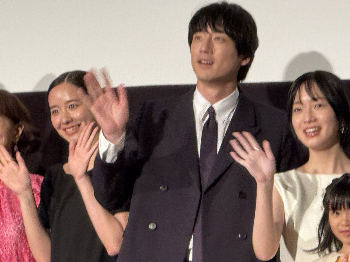 pap_rika_ks711's tweet photo. 数ヶ月ぶりの健ちゃん💕
個人的に割と性善説で生きてる人間なので、度を超えた悪役が出てくる映画やドラマって理解しにくくて苦手なのですが、殺人で刑に服している物語でありながら、小さなトラブルや悪意の結果の物語で好きな感じでした。
また明日大阪で👋
#映画私知ら
#坂口健太郎 https://t.co/FQyLtJ2boA