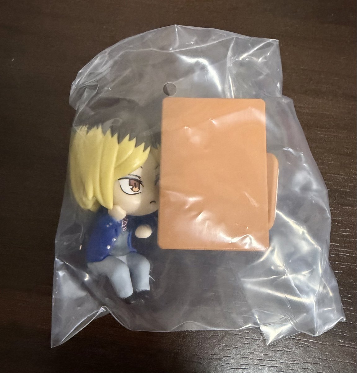 MHloveYI's tweet photo. 【交換】ハイキュー　お勉強タイムfig ガチャ

（譲）研磨

（求）影山

郵送での交換になります、お気軽にお声掛けください。 https://t.co/Msd9LvjFgX