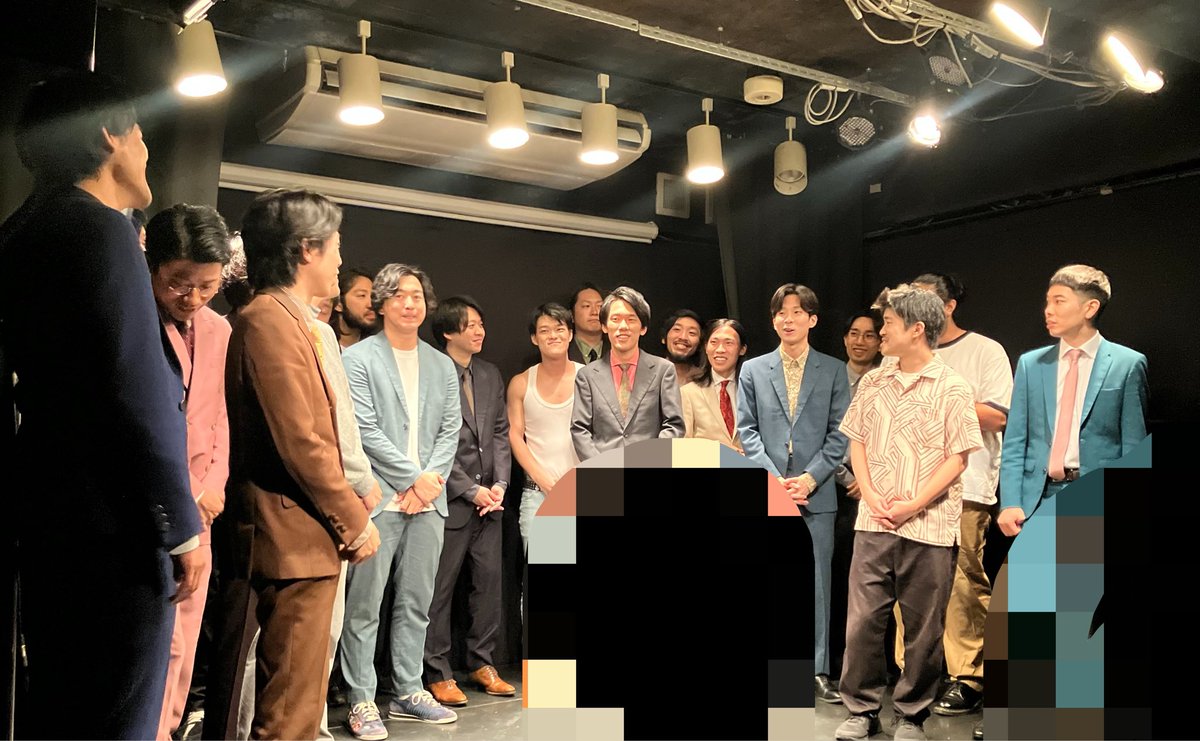 _niyari__'s tweet photo. 一本立ち
どの組もほんとに面白くて
オープニングからエンディングまで大笑いしすぎて汗かきました！！🤭🤭
豆鉄砲のお二人ABCからお帰りなさい！！
「頑張ってきたのに…」膝から崩れ落ちる東さん https://t.co/er9aorZcVM