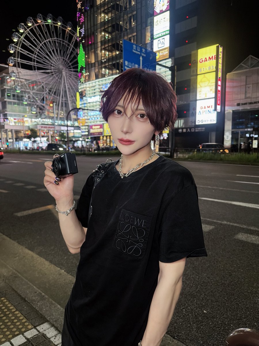 taichin_dxu's tweet photo. 髪色ワインレッドの彼氏需要ある？ https://t.co/3GfVjJJ7Hk