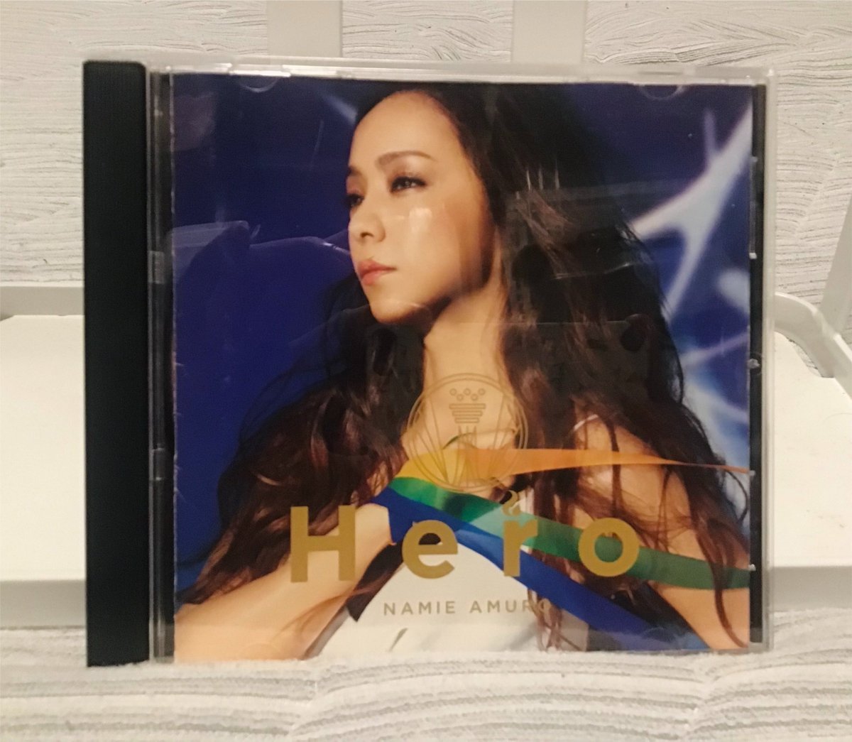 10年前の今日、安室奈美恵の「Hero」が発売。 前作から約2ヶ月ぶりの