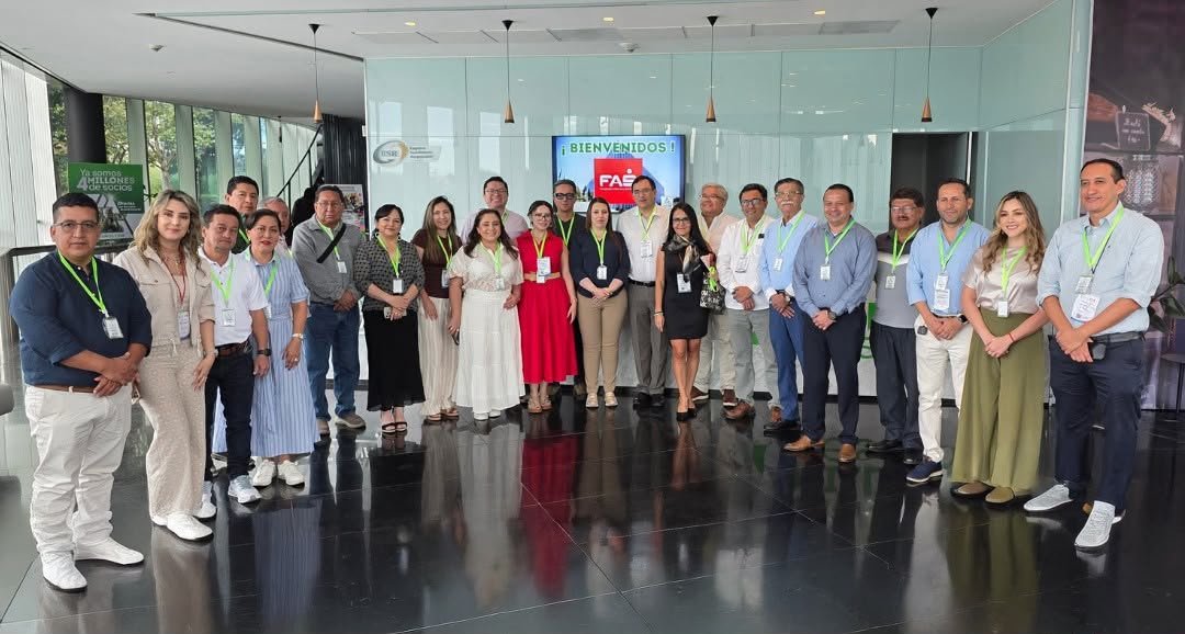 SEPS_Ec's tweet photo. Este importante espacio de intercambio permitirá conocer de primera mano los avances del cooperativismo financiero mexicano en su proceso de transformación digital, así como las estrategias, retos y oportunidades que han fortalecido la innovación y la calidad de sus servicios.

Este encuentro internacional reafirma nuestro compromiso con la innovación, la cooperación y la construcción de un sistema financiero popular y solidario más sostenible.

#SEPSsupervisiónYcontrol