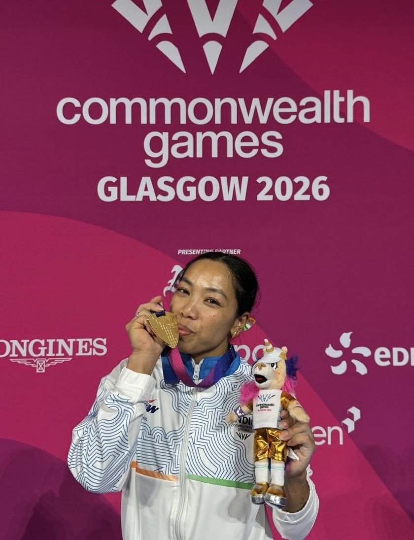 vishal_devariya's tweet photo. 🏅 The Indian National Anthem echoed proudly in Glasgow as Mirabai Chanu lifted India to Gold! 🇮🇳🏋️‍♀️
An emotional victory, a moment of pride, and another golden chapter for Indian weightlifting. ❤️
#MirabaiChanu #TeamIndia #CWG2026 #Weightlifting https://t.co/N4vMJDvpYv