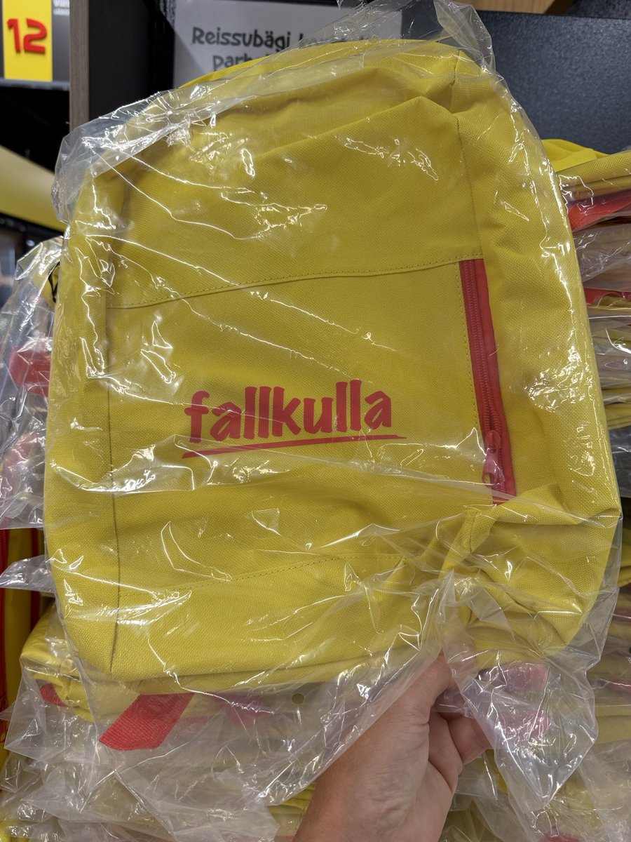 HeikkinenMika's tweet photo. Olihan mukavia kohtaamisia tänään kaupoilla 💛❤️
#Alepa
Alepa, lähellä Sinua💛.
Lähipalvelujen puolesta❤️. https://t.co/l5IxBaTCCr