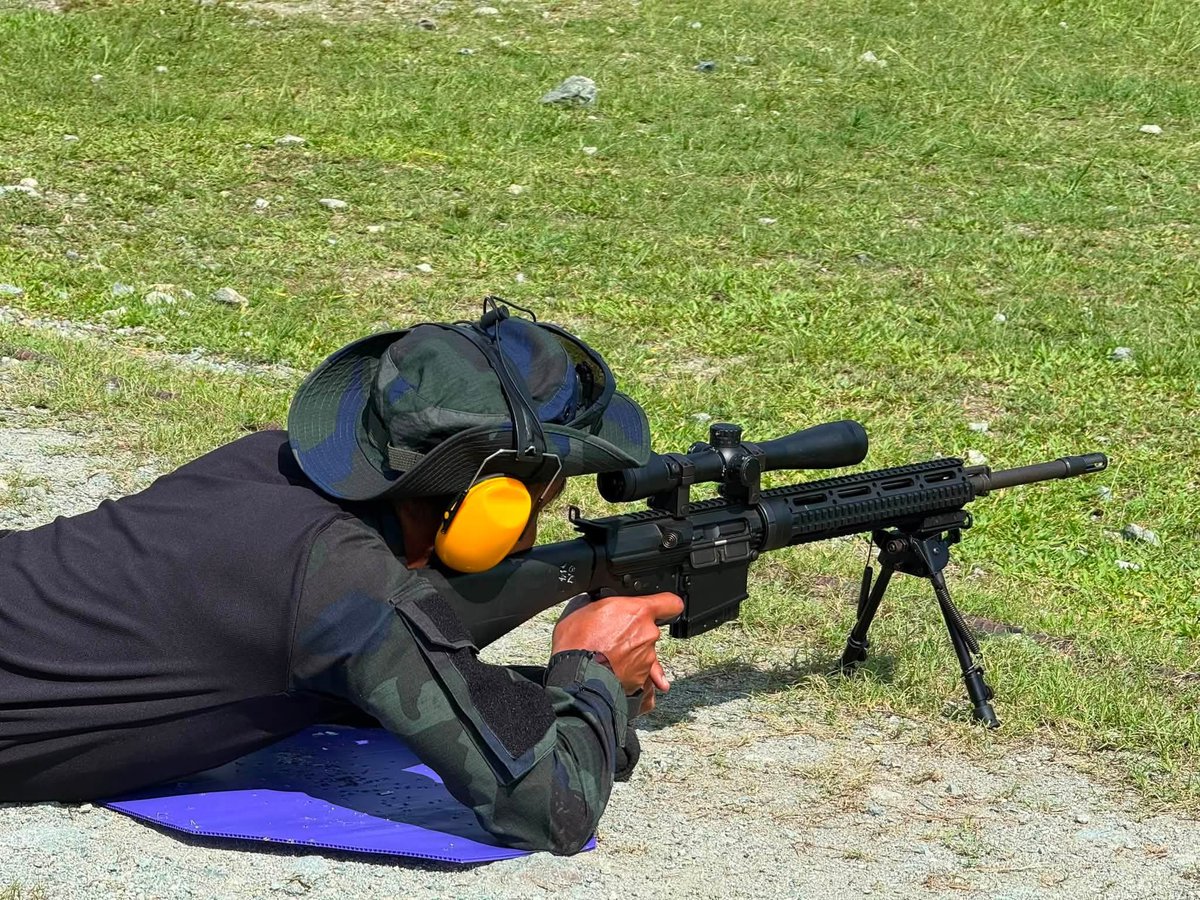 amiruddinarif_'s tweet photo. Train with your gear. Its good to see that theyre practicing live shooting with their optics and gear. Bn 14 PGA pics. https://t.co/BPR3STKMMW