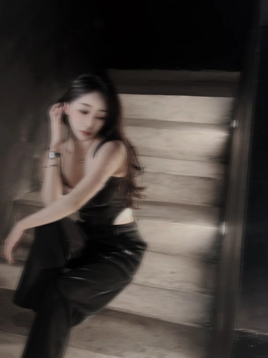 0714Honami's tweet photo. 下楼梯的时候摔倒了😭😭😭 https://t.co/wJsm62x8MK