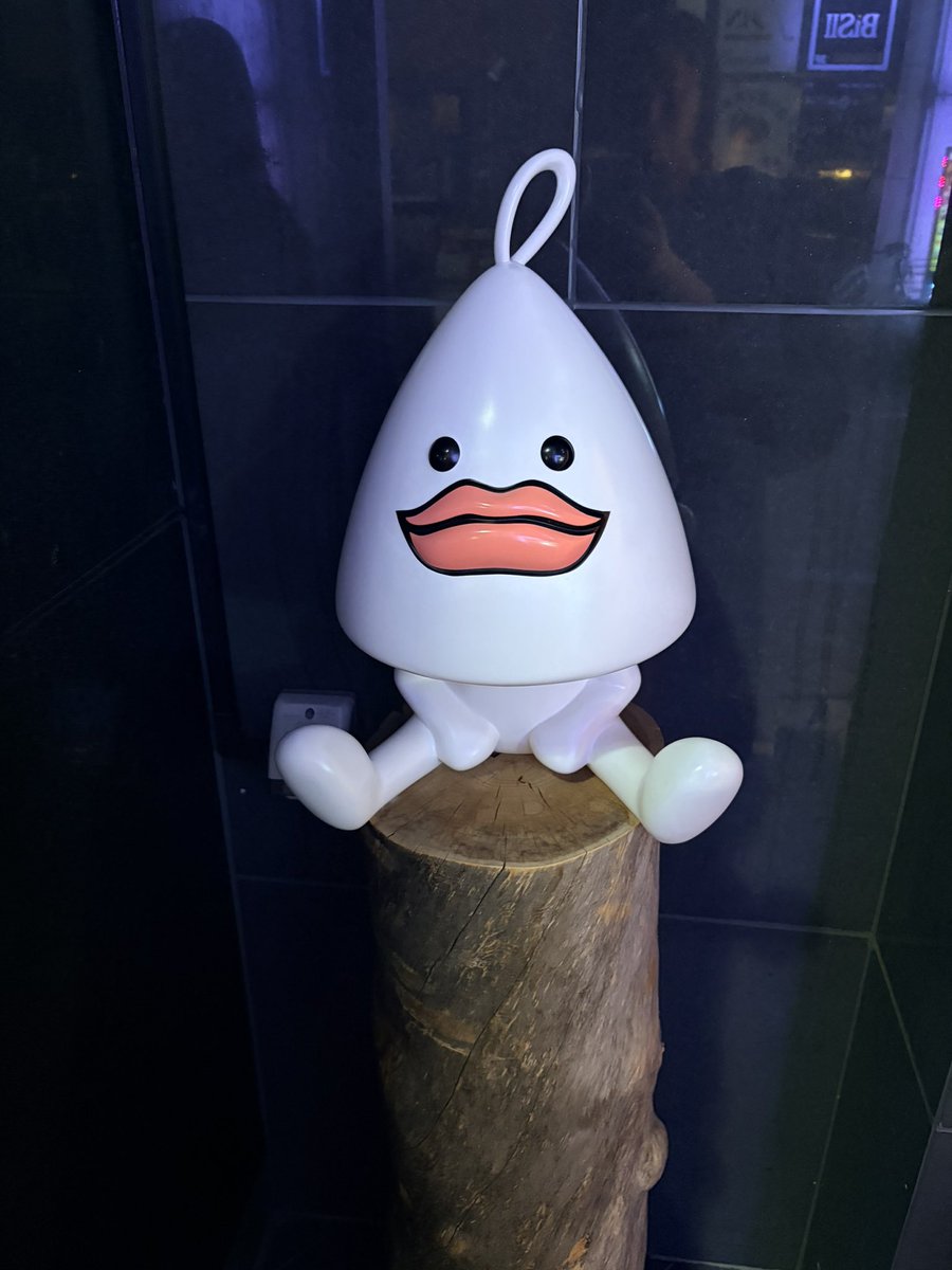 moru0258's tweet photo. サウナ東京LD4時間今回もあっという間だった！！今回もハーデス様に焼かれバケツの水全部ぶちまけブロワー発動した途端に速攻逃走💨ヨギーニ原田さんもエレガント！
4回目、毎回頼むよくばりセットも相変わらず美味しい♡ただ今回は焼豚乗ってなかったりいつも食堂では何か事件が起こるのだ。。 https://t.co/F6crDoQPqy