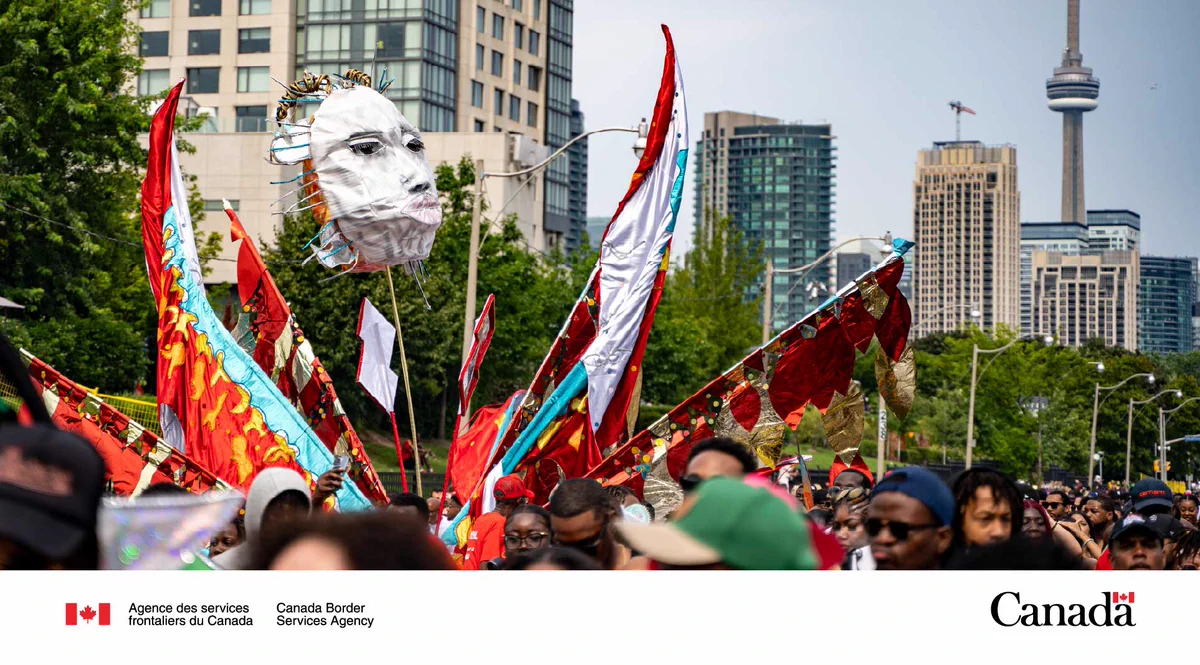 Des participants au carnaval des Caraïbes de Toronto. 