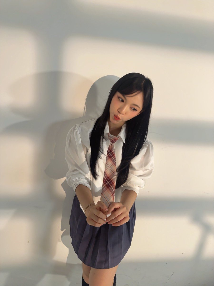 Aralie_JKT48's tweet photo. JURUS RAHASIA TELEPORT 🥹🫶🏻 https://t.co/C8pXpkGTMx