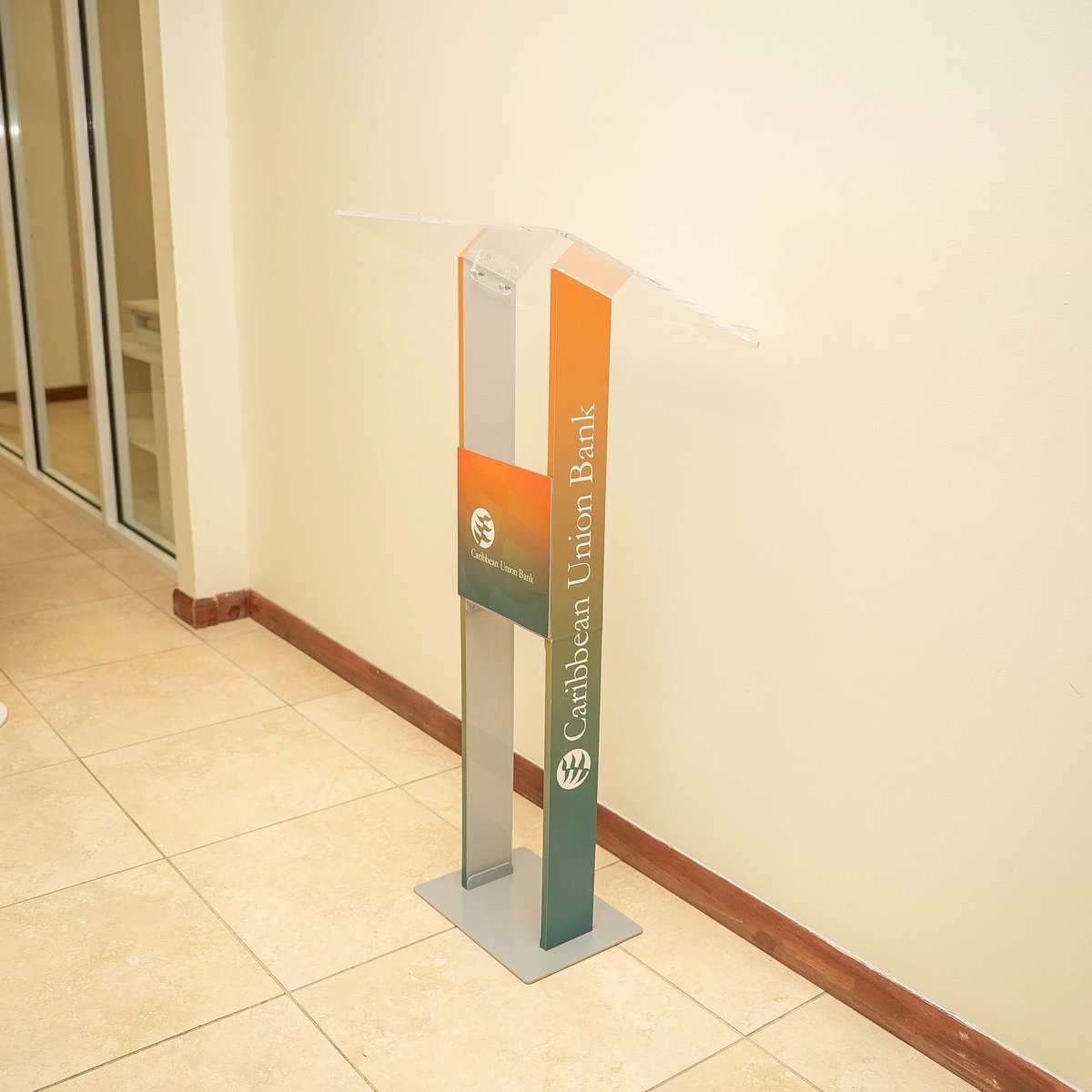 MarketinMachine's tweet photo. A branded podium that speaks before the mic even turns on. 

Clean design. Strong identity. A presence that reinforces your message from every angle.

Get in touch:
📞 764-7427
📧 info@mmantigua.com
📍 Suite 101, Village Walk, Friars Hill Road

#ThinkMarketing #ThinkMachine https://t.co/csY9RV32ty