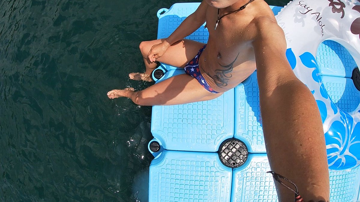 doggy_ego's tweet photo. Tバック水着で
思いきり夏を満喫した☀️☀️☀️

可愛くてカッコよくて
この水着、最高👍

#aqux https://t.co/wIE3sjaID6